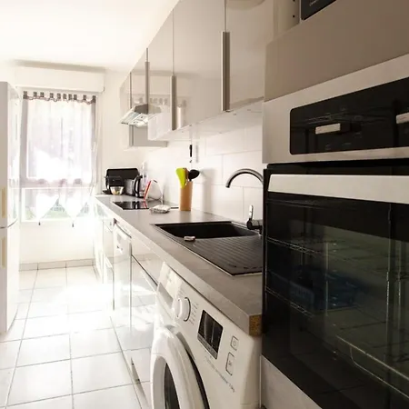 Lejlighed Les Palmiers Furnished Flat *