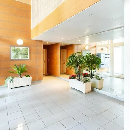 Lejlighed Les Palmiers Furnished Flat